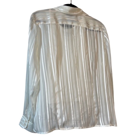 George ME Designs By Mark Eisen Long Sleeve Button Down Women’s Dress Shirt - Picture 4 of 7